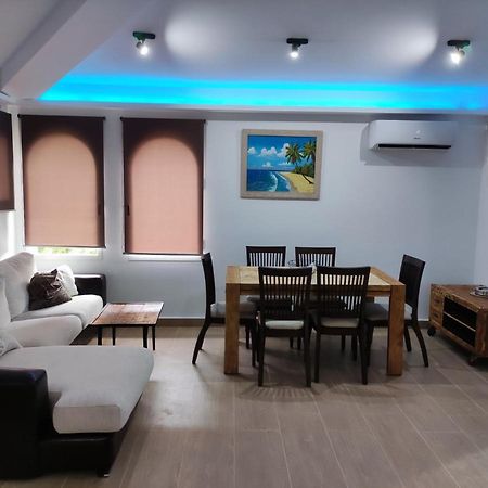 Loft De Lujo Calle De Las Marines دينايا المظهر الخارجي الصورة