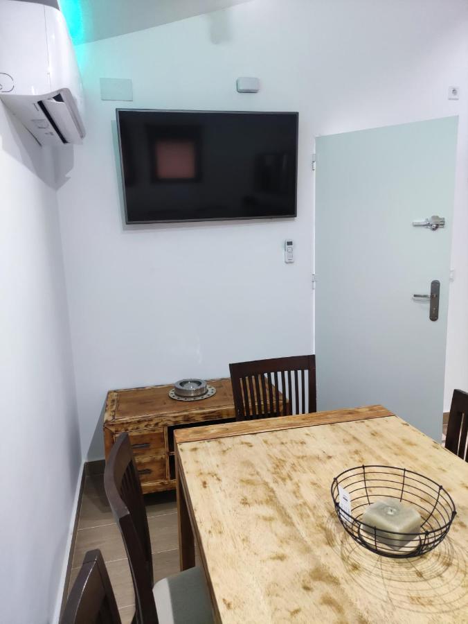 Loft De Lujo Calle De Las Marines دينايا المظهر الخارجي الصورة