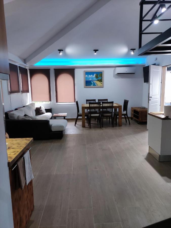 Loft De Lujo Calle De Las Marines دينايا المظهر الخارجي الصورة